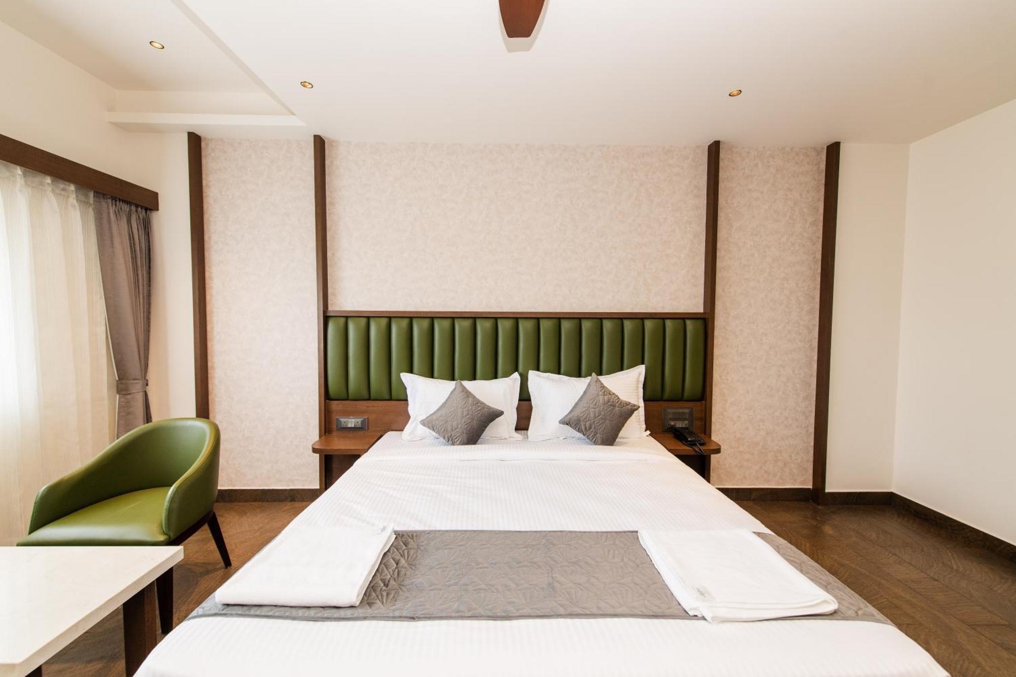 Hotel Mysore Radiance Kültér fotó